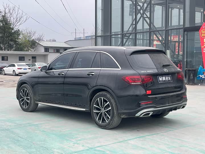 Photo 9 - Mercedes-Benz GLC-Class