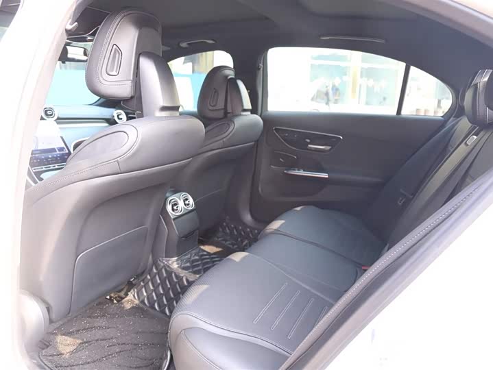 Фото 8 - Mercedes-Benz C-Class