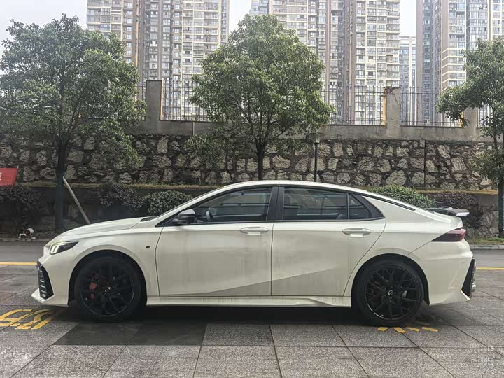 Фото 2 - GAC Trumpchi Empow R