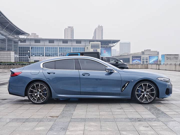 BMW 8 Series 2021 2021款 改款 840i xDrive 四门轿跑车 M运动套装