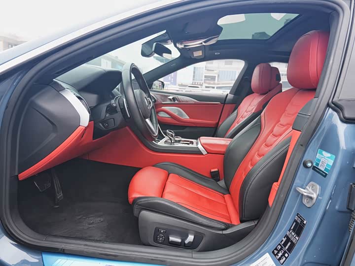 BMW 8 Series 2021 2021款 改款 840i xDrive 四门轿跑车 M运动套装