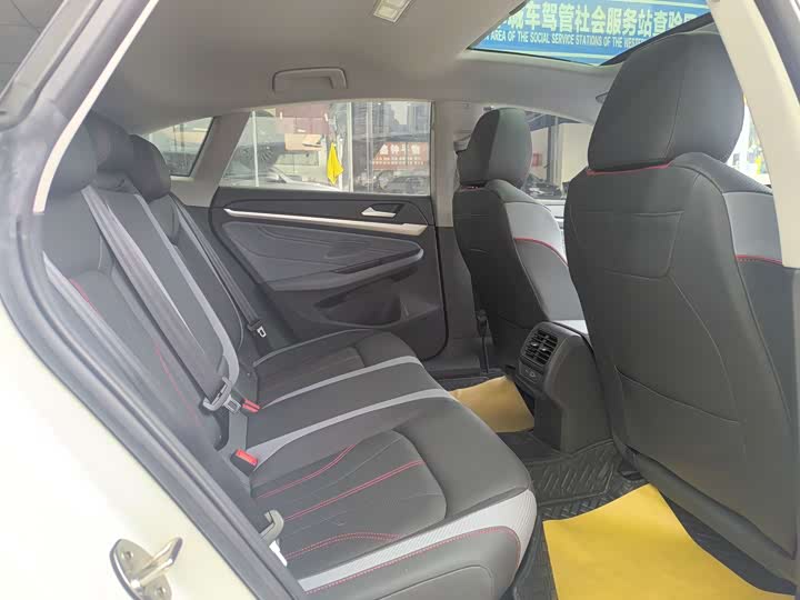 Volkswagen Lamando L 2024 2024款 凌渡L 280TSI DSG炫辣版