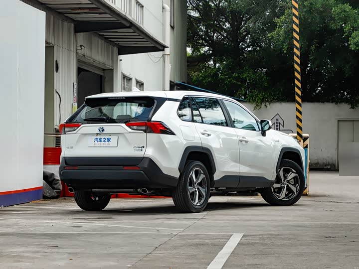 Toyota RAV4 Hybrid 2024 2024款 2.5L 两驱精英Pro