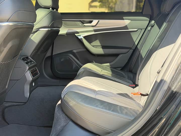 Audi A6L 2021 2021款 45 TFSI 臻选动感型