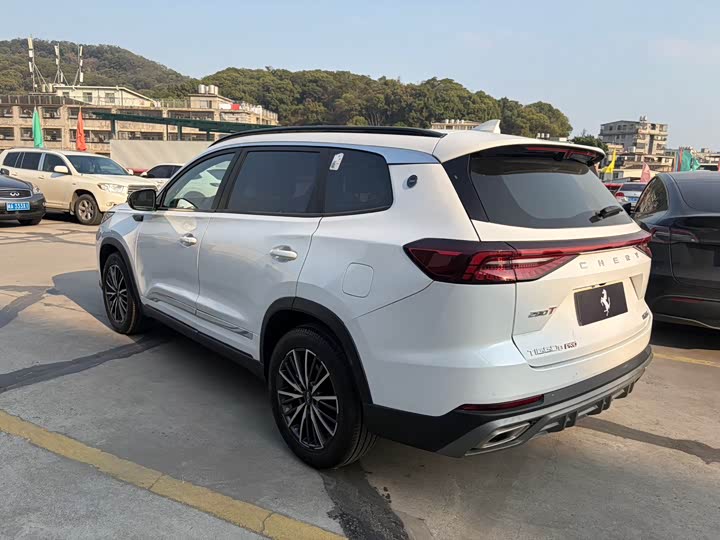 2025 Chery Tiggo 8 Pro