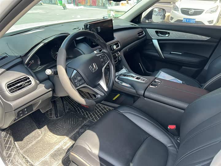 Фото 2 - Honda Avancier