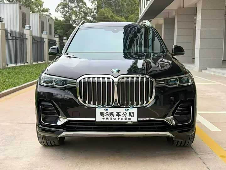 Фото 2 - BMW X7