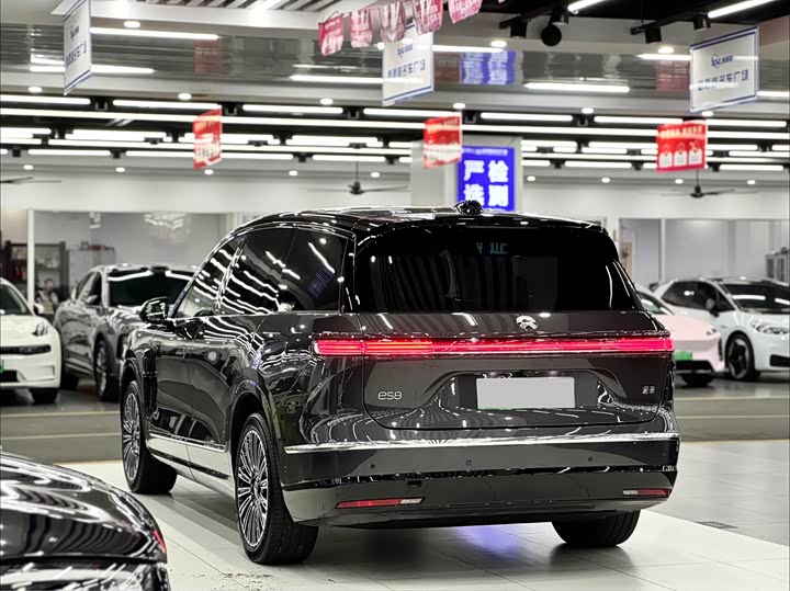 Nio ES8 2026 2026款 六座行政豪华版