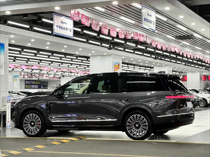 Nio ES8 2026 2026款 六座行政豪华版