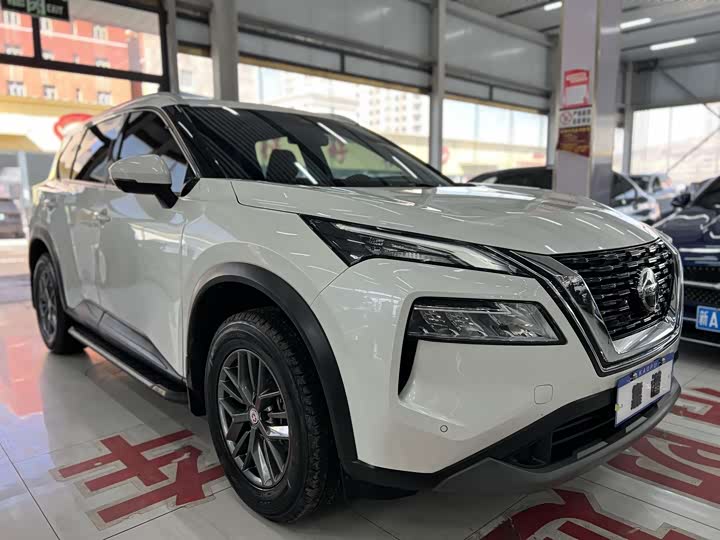 Фото 3 - Nissan X-Trail