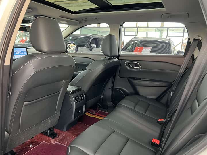 Фото 6 - Nissan X-Trail