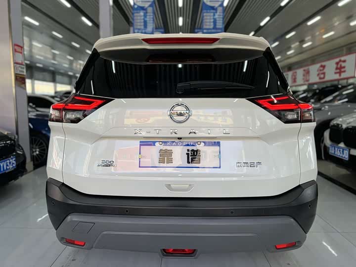 Фото 8 - Nissan X-Trail