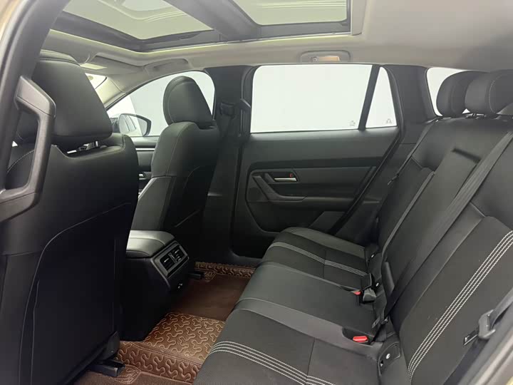 Фото 8 - Mazda CX-50