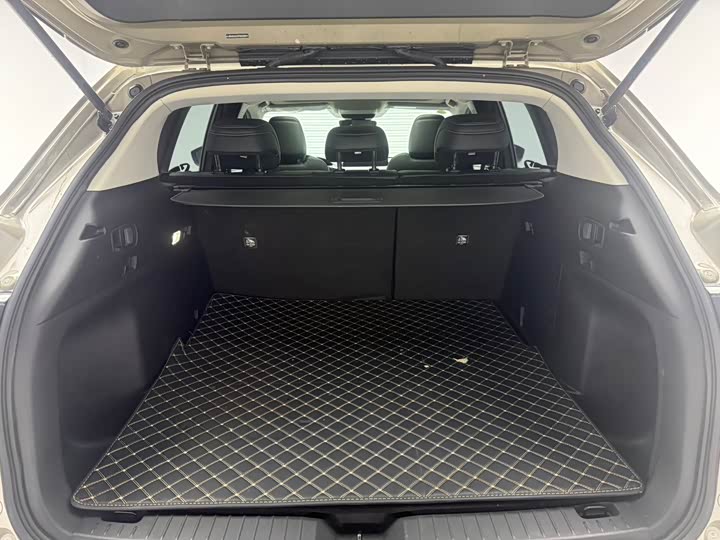 Фото 9 - Mazda CX-50