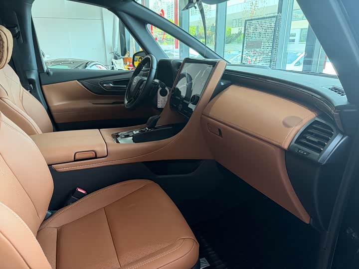 Toyota Alphard 2024 2024款 双擎 2.5L 尊贵版