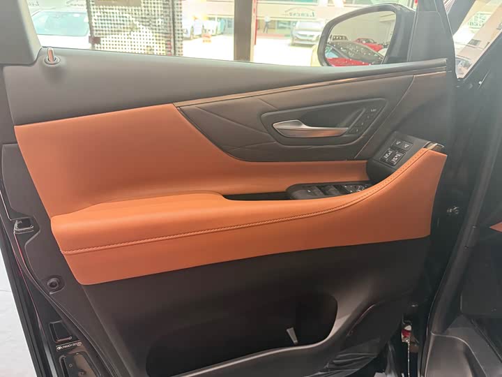 Toyota Alphard 2024 2024款 双擎 2.5L 尊贵版