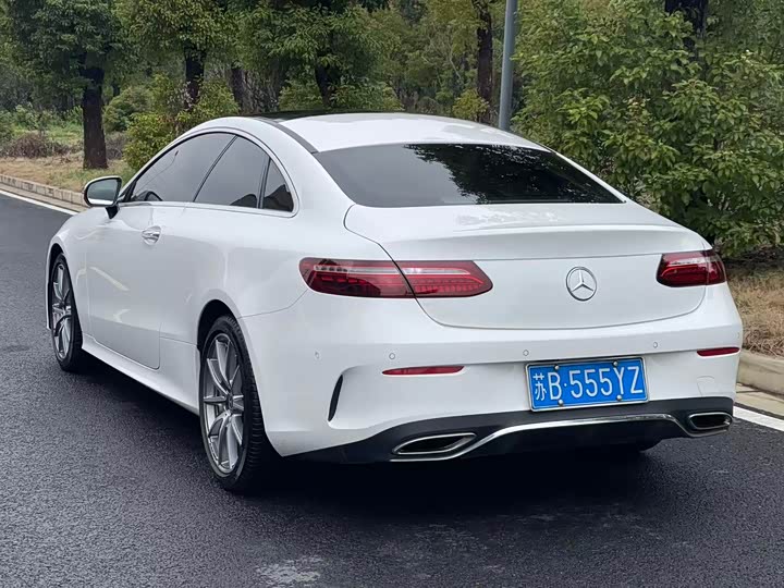 Photo 6 - Mercedes-Benz E-Class