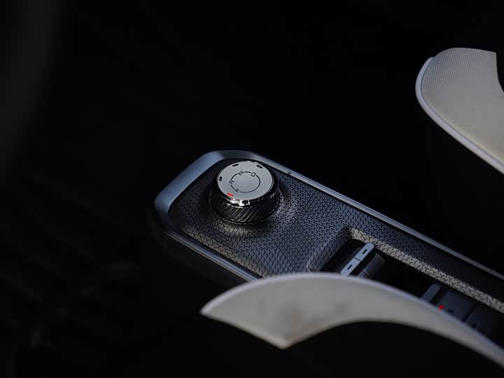 Фото 8 - Baojun Yep