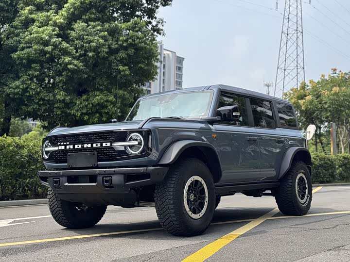 Фото 1 - Ford Bronco