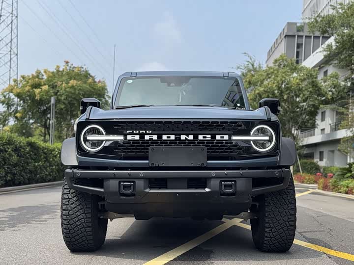 Фото 2 - Ford Bronco