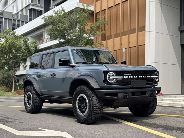 Фото 3 - Ford Bronco