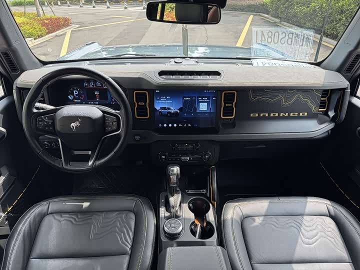 Фото 5 - Ford Bronco