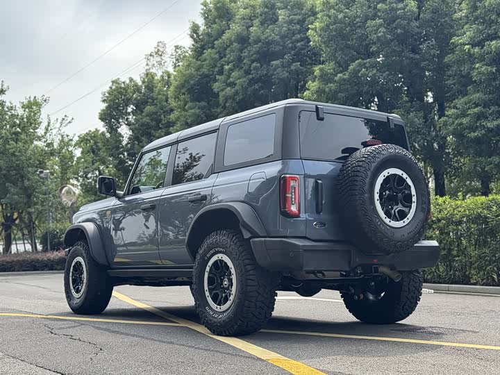 Фото 9 - Ford Bronco