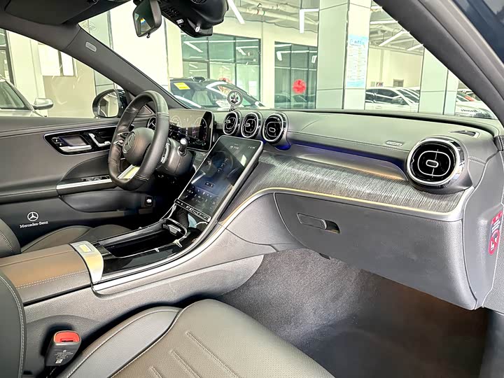 Фото 8 - Mercedes-Benz C-Class