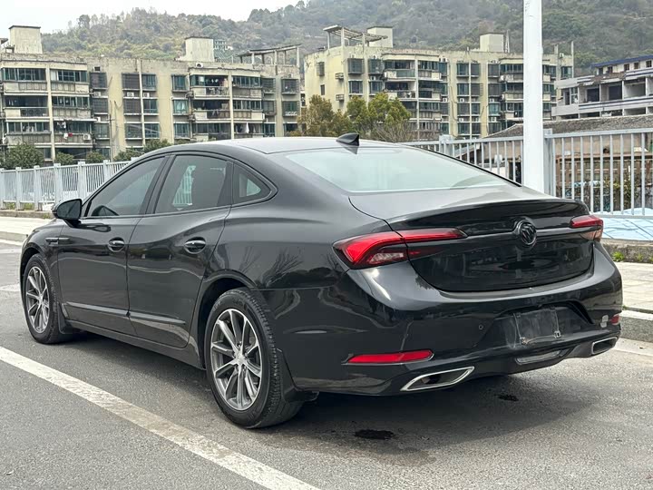 Zdjęcie 4 - Buick LaCrosse