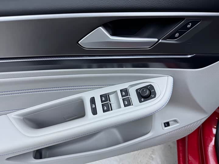 Volkswagen Lamando L 2022 2022款 凌渡L 280TSI DSG酷辣版