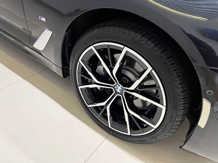 Фото 4 - BMW 5 Series