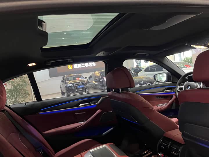 Фото 9 - BMW 5 Series