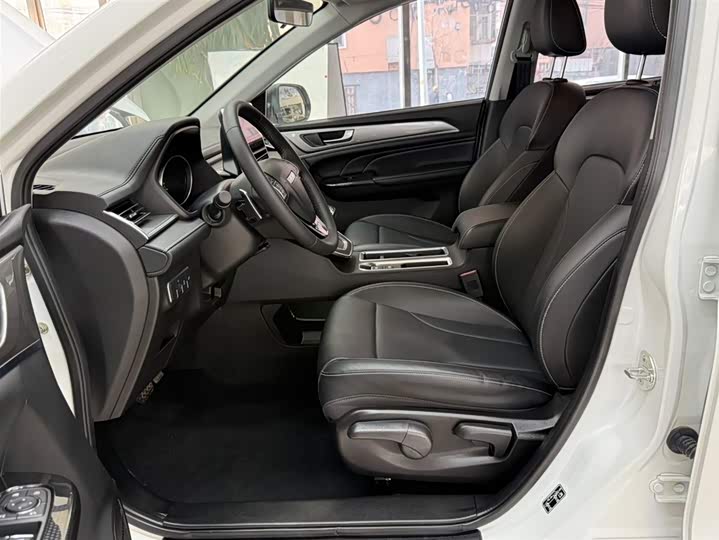 Фото 8 - Haval M6