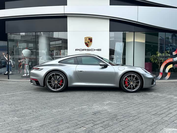 Фото 2 - Porsche 911