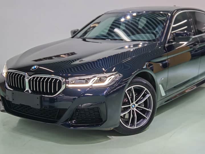 Фото 2 - BMW 5 Series