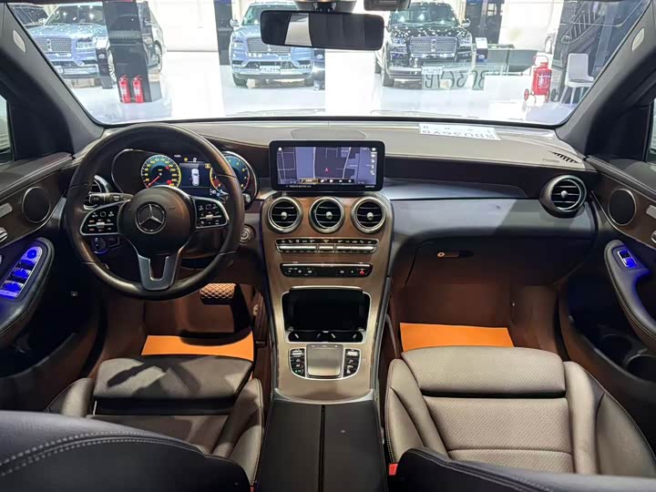 Фото 8 - Mercedes-Benz GLC-Class