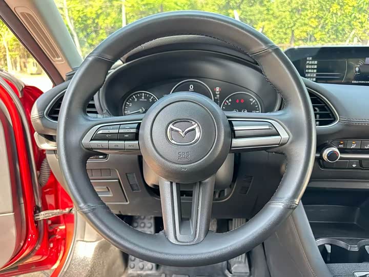 Фото 3 - Mazda 3 (Axela)