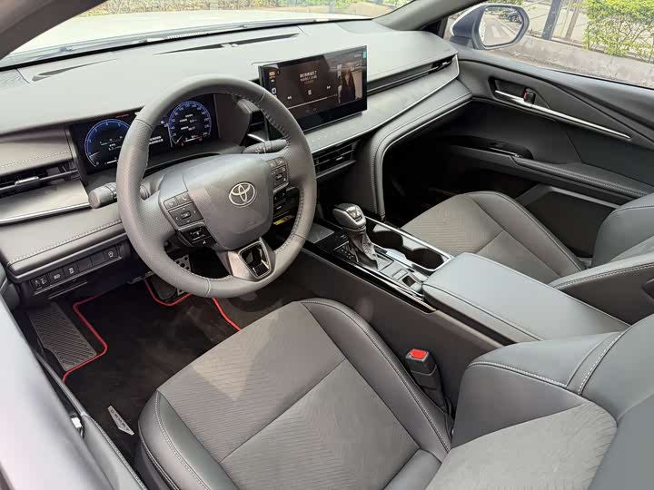 Toyota Camry 2026 2026款 2.0S 运动版
