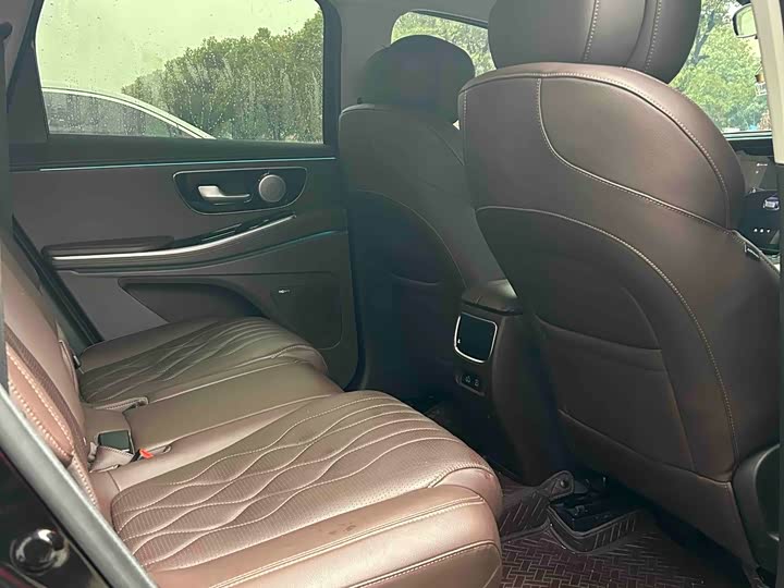 Фото 8 - Exeed VX