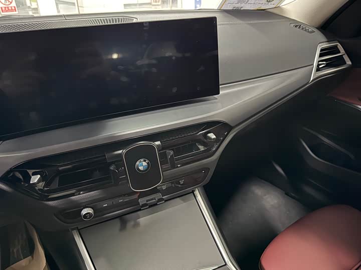 Photo 6 - BMW 3 Series