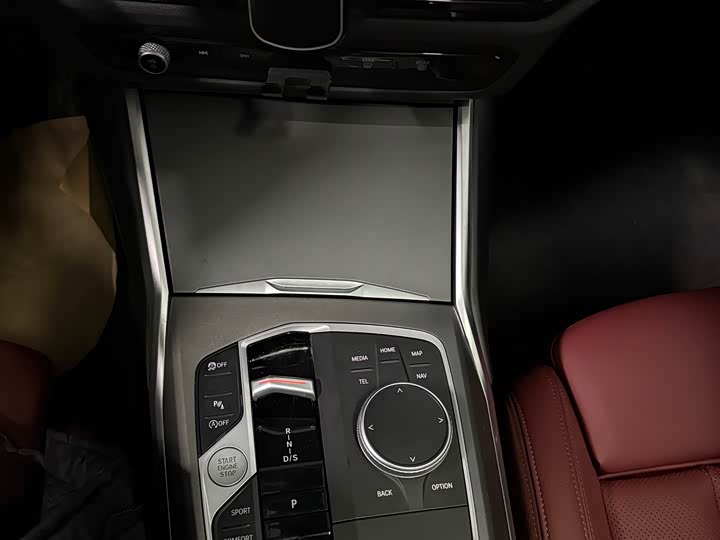 Photo 8 - BMW 3 Series