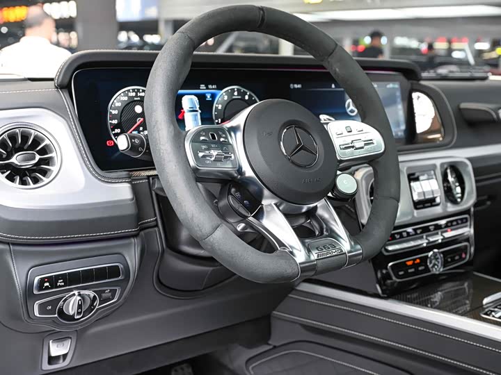 Photo 9 - Mercedes-Benz G-Class AMG