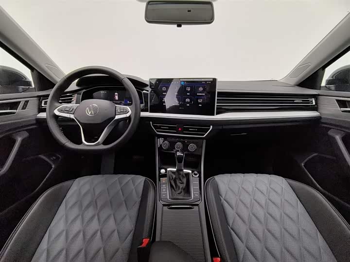 Volkswagen Sagitar L 2025 2025款 改款三 300TSI DSG超越版