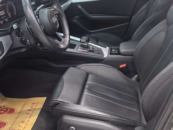 Фото 4 - Audi A4L