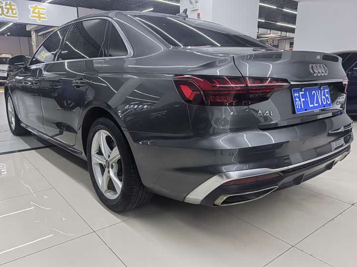 Фото 7 - Audi A4L