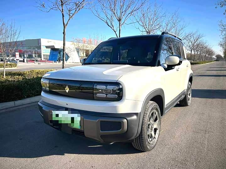 Photo 1 - Baojun Yep Plus