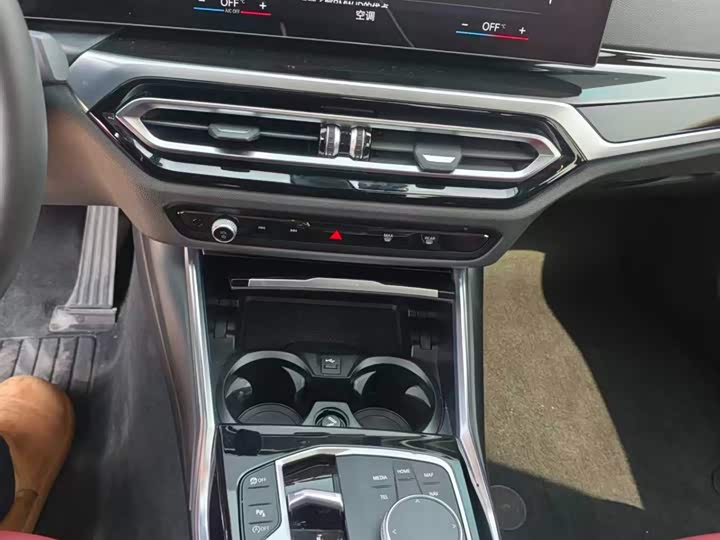 Zdjęcie 7 - BMW 3 Series