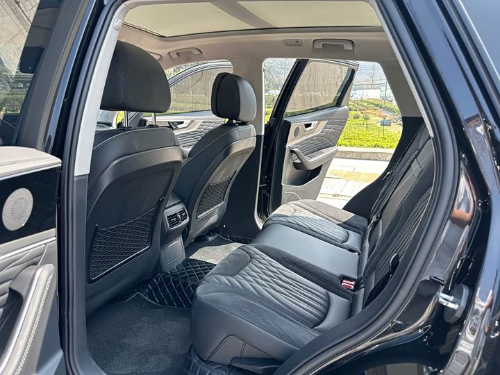 Zdjęcie 8 - Hongqi HS5