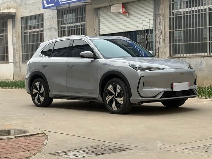 Фото 1 - Geely Galaxy E5