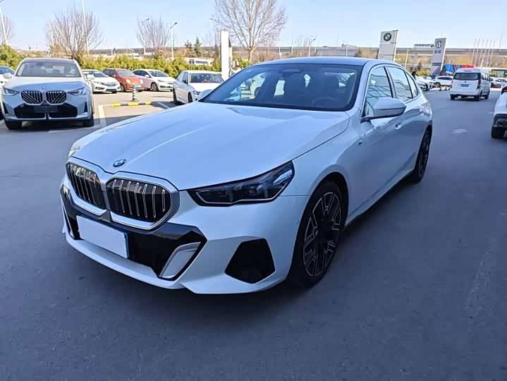 Фото 1 - BMW 5 Series